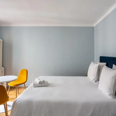 The Blue Republic Daire Paris